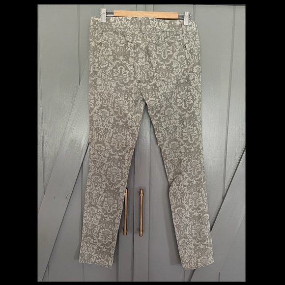 Skinny Lilly Grey Damask Jeans - Picture 2 of 3
